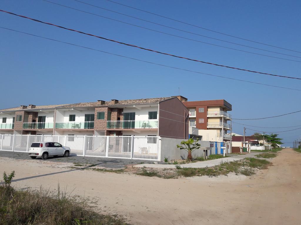 Conjunto Residencial Verdes Mares Guaratuba Esterno foto