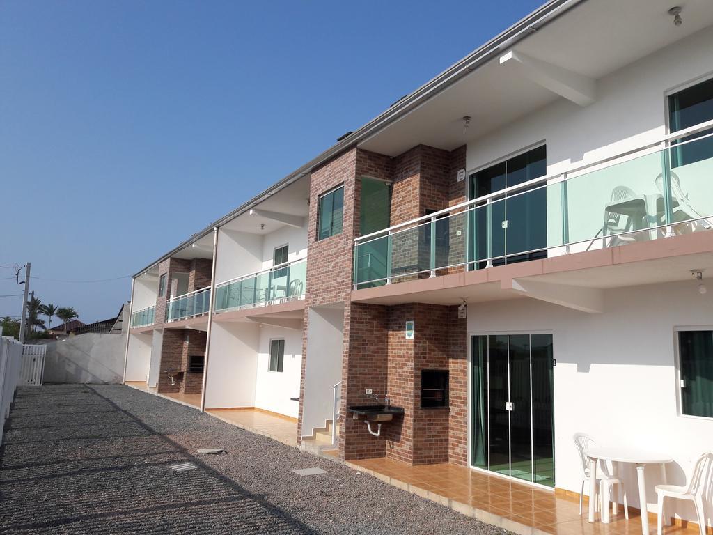 Conjunto Residencial Verdes Mares Guaratuba Esterno foto